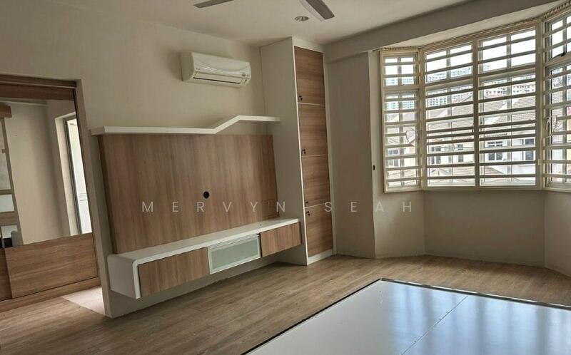 For Sale - PERSIARAN KELICAP