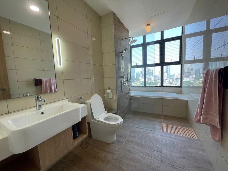 Kondominium untuk Disewa di Avara - TH Lee - Bathroom - PropertyGuru.com.my
