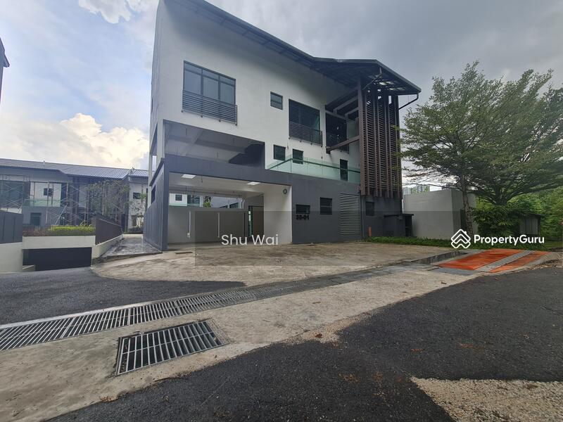 For Sale - Pantai Dalam,Your Courtyard Villas with Private Lift,8mins to Bangsar South,8km to Mid Valley