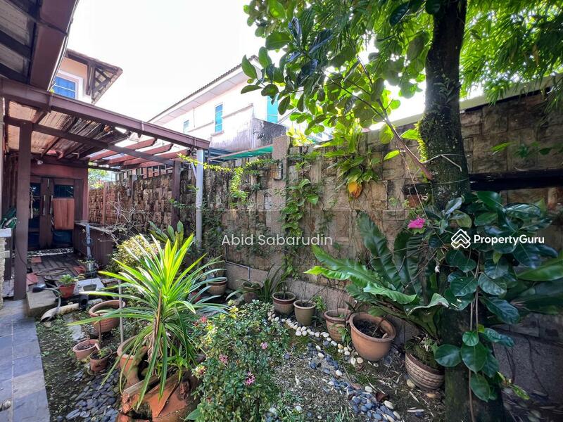 For Sale - Extended & Renovated 2 Storey End Lot @ Taman Bukit Indah F2, Ampang