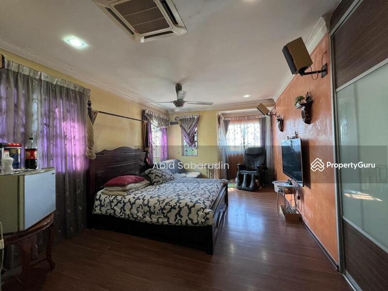 For Sale - Extended & Renovated 2 Storey End Lot @ Taman Bukit Indah F2, Ampang