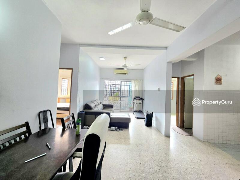 For Sale - Kenari Court