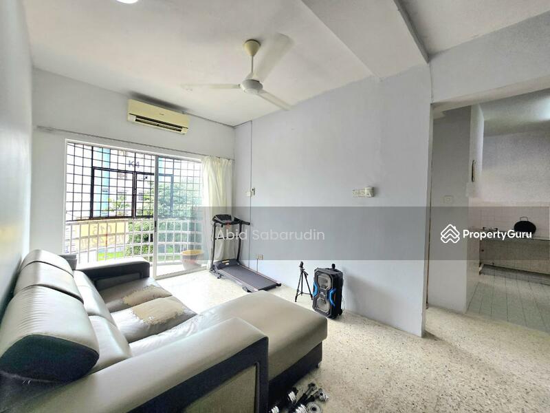 For Sale - Kenari Court