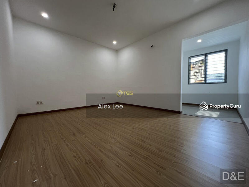 For Sale - Chi Liung