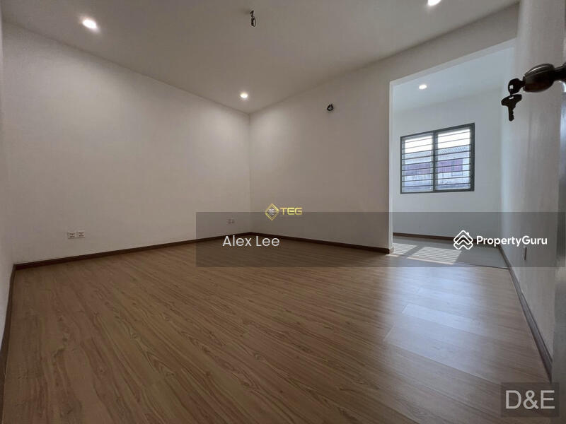 For Sale - Chi Liung