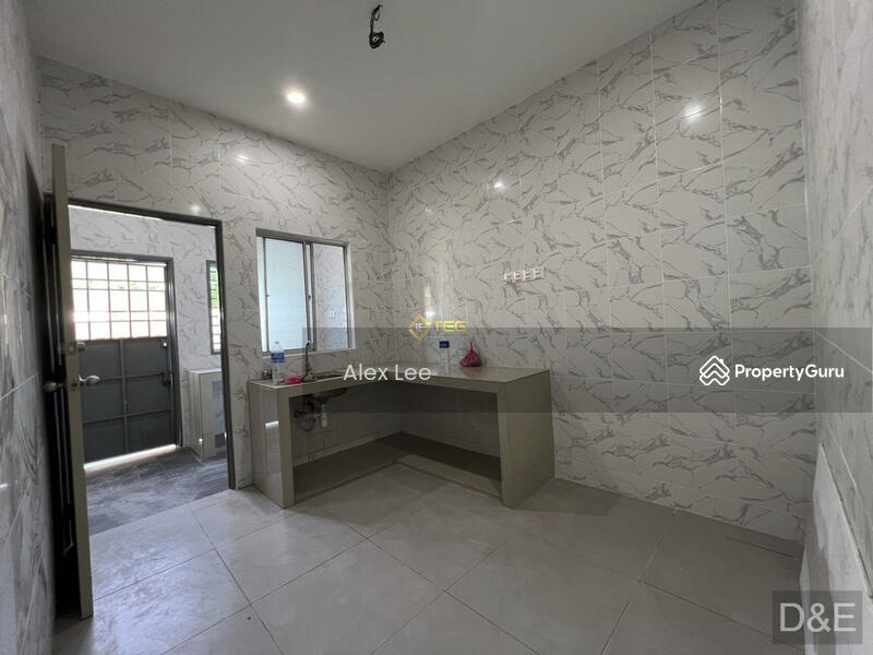 For Sale - Chi Liung