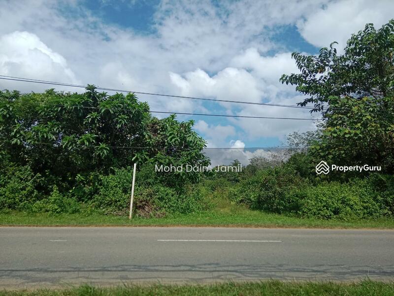 For Sale - [Non Bumi] + Facing Main Road