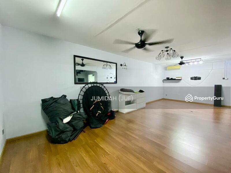 2-STOREY TERRACE TAMAN KEMBANGSARI Seri Kembangan