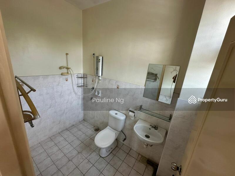 Untuk Disewa - 2-storey Terrace House at Austin Perdana
