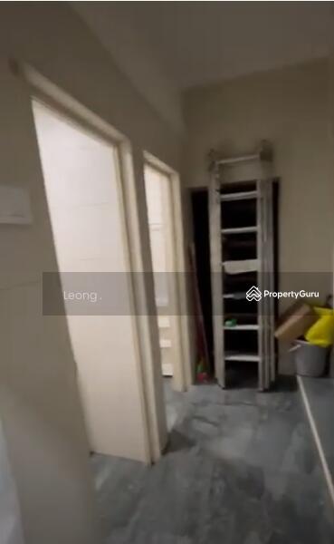 Untuk Dijual - Lorong Amoy