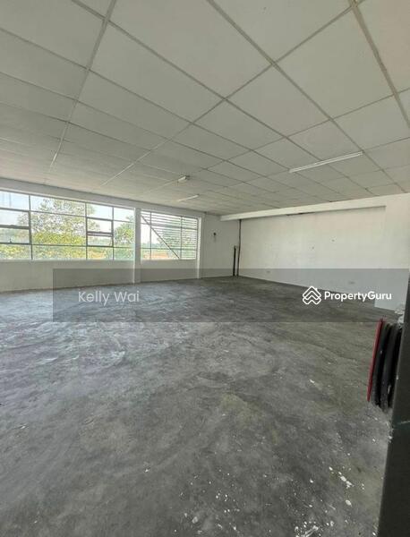 Untuk Dijual - Pekan Nenas @ Johor 1.5 Storey Semi-D Factory For Sale