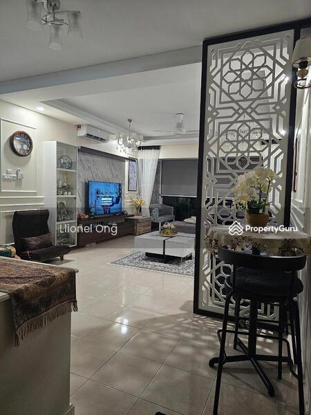 For Sale - Riana Green East