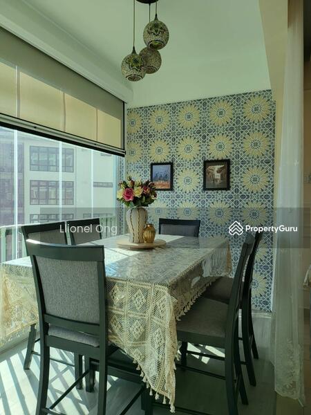 For Sale - Riana Green East