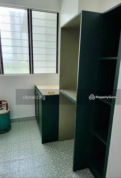 For Sale - Riana Green East