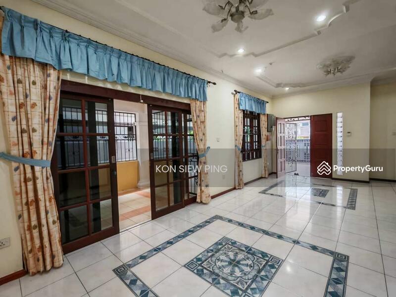 Untuk Disewa - Semi-Detached House at Tabuan Heights