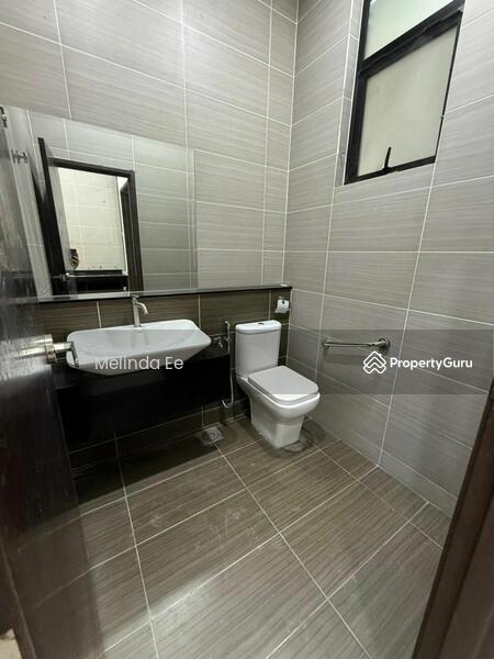 Untuk Dijual - Ulu Tiram Arista Taman Gaya Fully Renovated 2 Storey Semi D 5bed