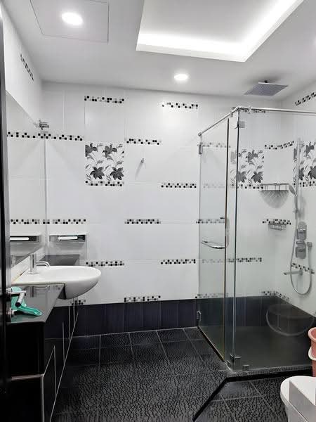 Condominium for Sale at Mayfair Condominium - Viknes Mark - PropertyGuru.com.my