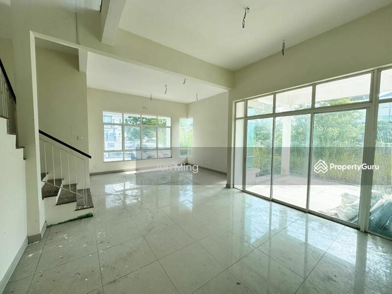 For Sale - Semi-Detached House at Taman Pelangi Semenyih 2