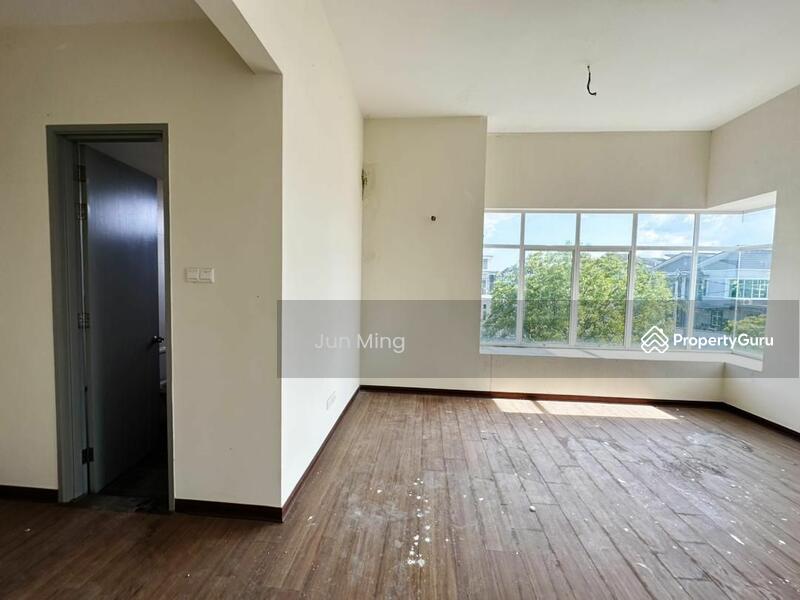 For Sale - Semi-Detached House at Taman Pelangi Semenyih 2