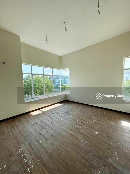 For Sale - Semi-Detached House at Taman Pelangi Semenyih 2