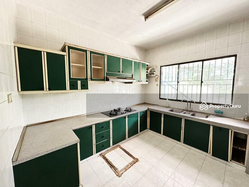 Untuk Dijual - 2 STOREY LANDED PANDAN INDAH