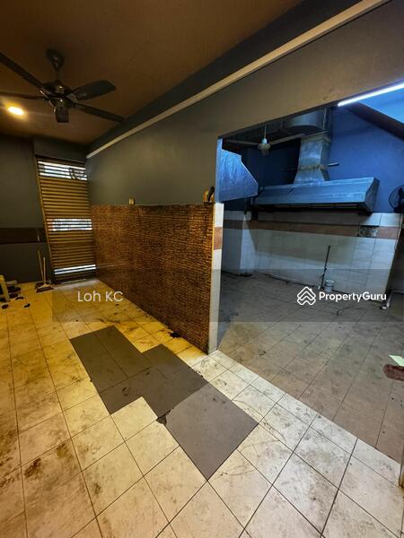 Untuk Disewa - Kelana Jaya ss6 Two Adjoining Shop