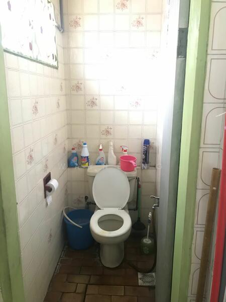 For Sale - 1-storey Terraced House at Taman Salak Selatan