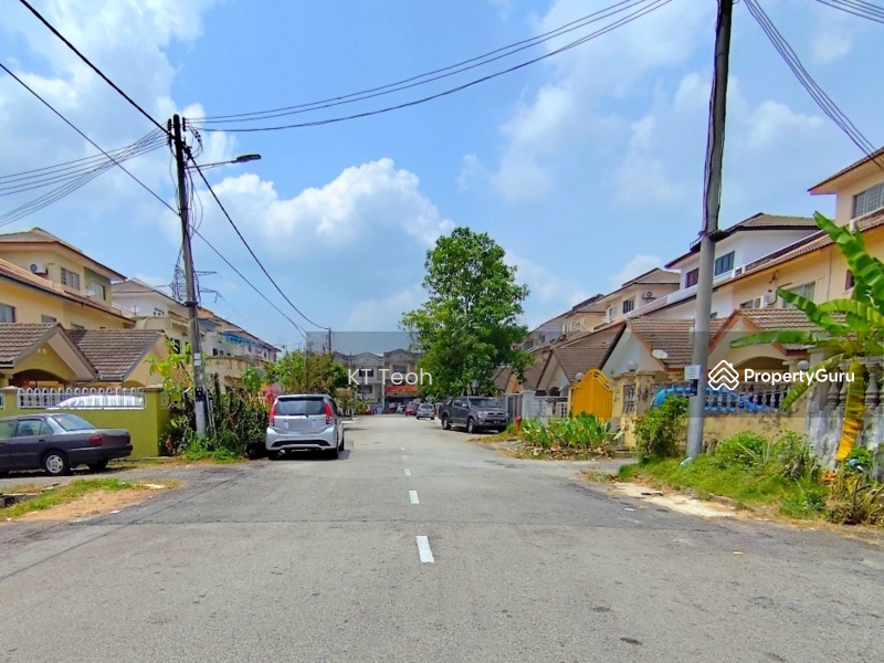 Untuk Dijual - Below Market Value; 2.5 Sty Mid Terrace @ Desa Karunmas, Cheras