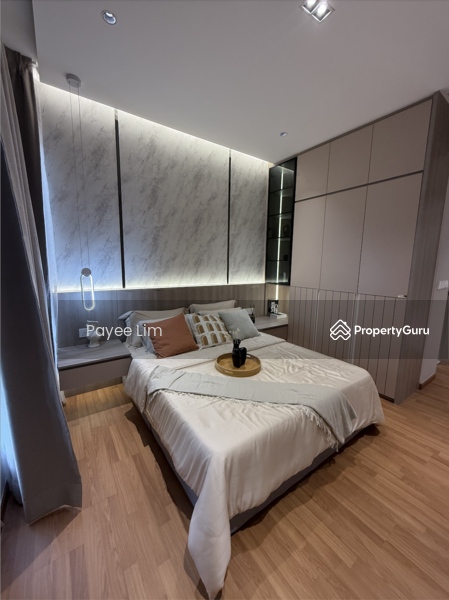 For Sale - Emerald 9