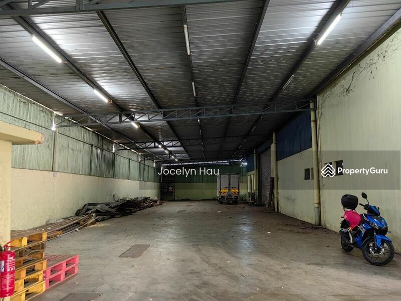 Untuk Disewa - Semi-D factory at Taman Johor