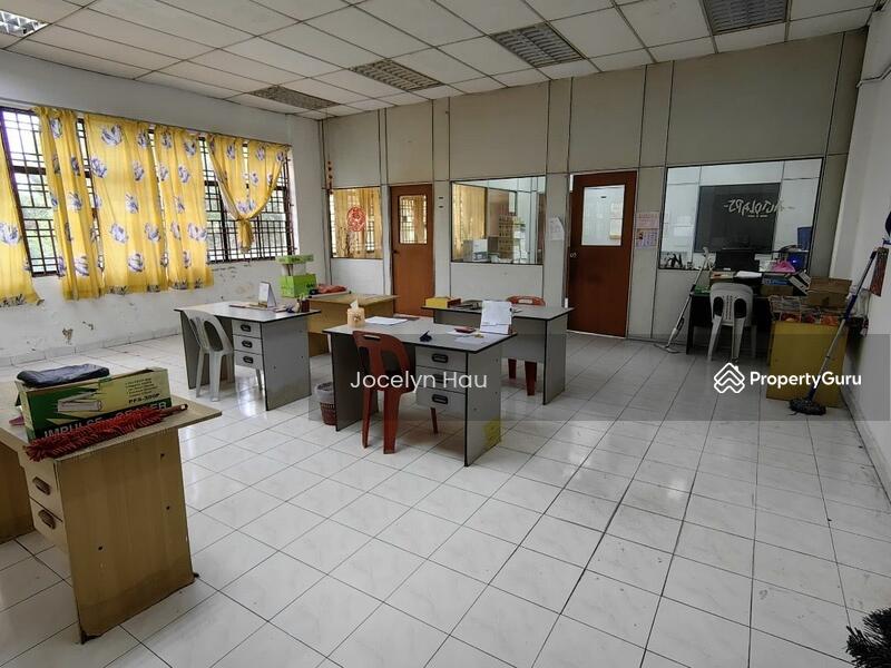 Untuk Disewa - Semi-D factory at Taman Johor