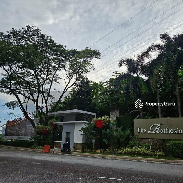 For Rent - Semi-Detached House at The Rafflesia