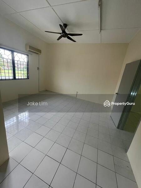 Untuk Disewa - Palm Walk