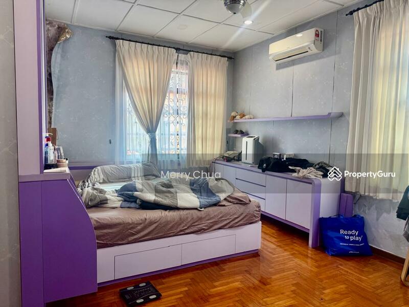 For Sale - Ulu Tiram Taman Pelangi Indah Jalan Pesona 2.5 Storey Semi D