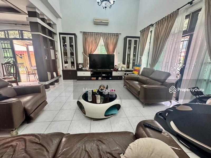 For Sale - Ulu Tiram Taman Pelangi Indah Jalan Pesona 2.5 Storey Semi D