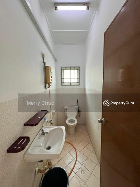 For Rent - Ulu Tiram Taman Gaya 1.5 Storey