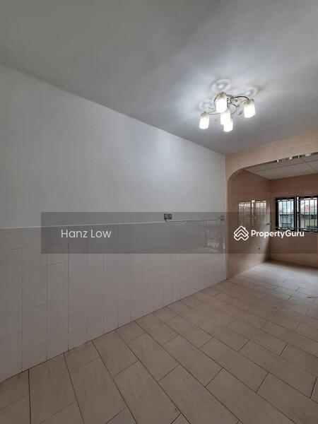For Rent - ( No Facing House + Extended Kitchen) 2 Sty Saujana Puchong @ Puchong