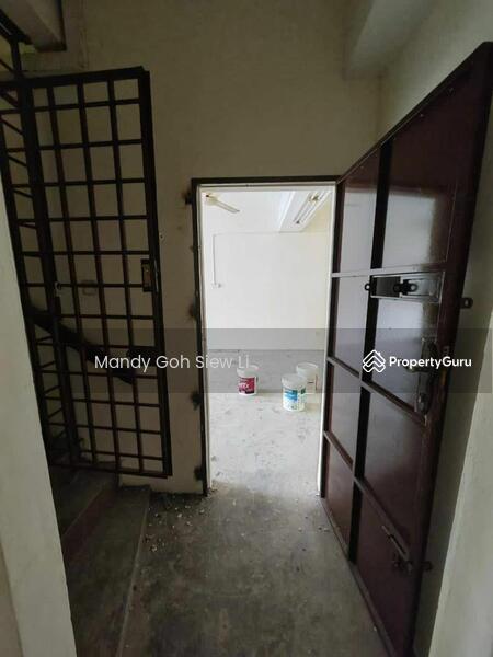 For Rent - Ulu Tiram Taman Puteri Wangsa 3 Storey Shop Lot