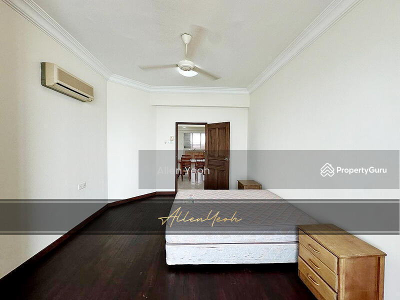 Untuk Disewa - Gurney Beach Resort
