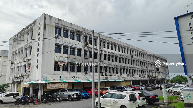 For Sale - 3 Storey Shop Intermediate @ Pending Jalan Kwong Lee Bank