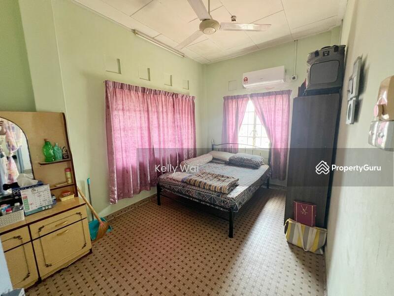 For Sale - Taman Majidee Park @ Johor Bahru Double Storey Bungalow Corner Lot For Sale