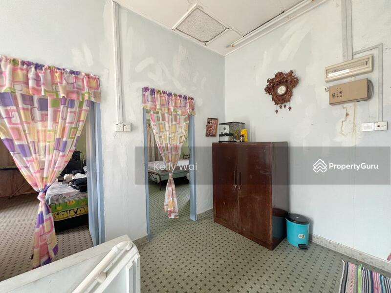 For Sale - Taman Majidee Park @ Johor Bahru Double Storey Bungalow Corner Lot For Sale