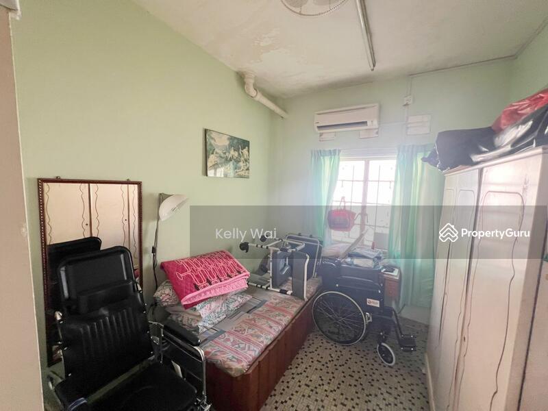 For Sale - Taman Majidee Park @ Johor Bahru Double Storey Bungalow Corner Lot For Sale