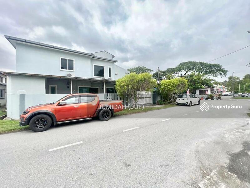 FACING CORNER LOT(Extra Parking)NEAR SURAU (150m)NEAR SCHOOL,SRA (350m)Double Storey, Taman Sri