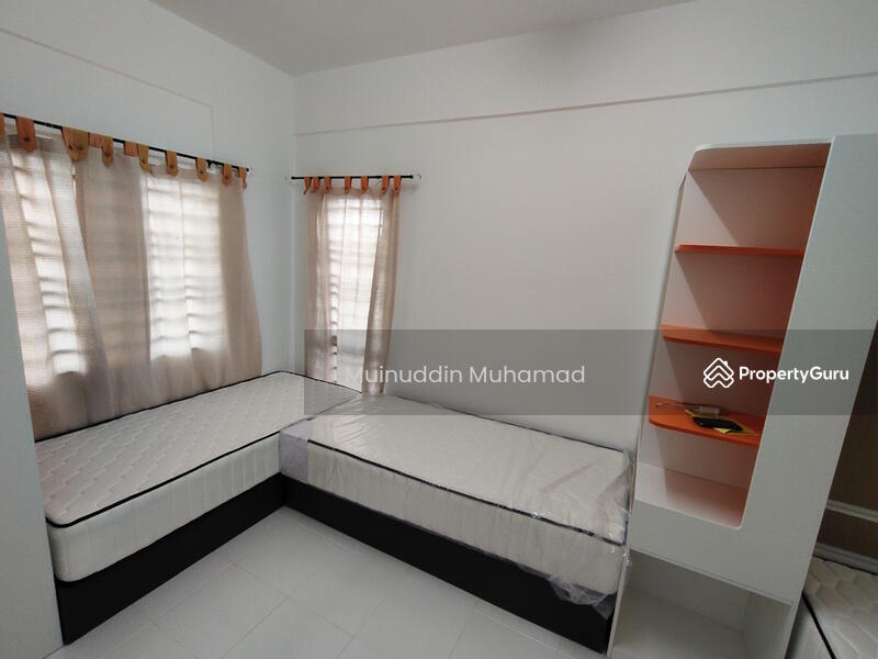 Untuk Disewa - Lestari IUS