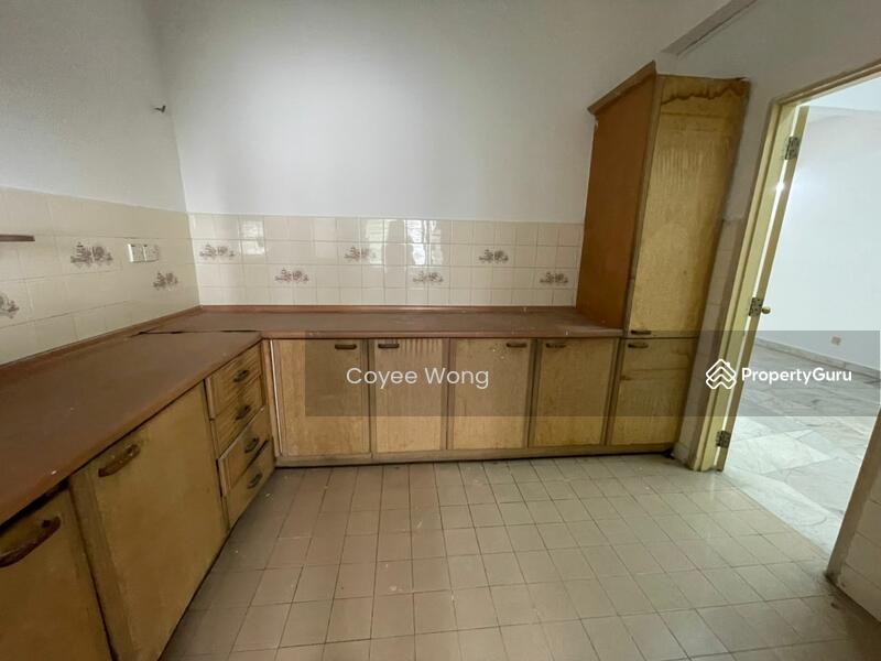 For Sale - Bandar Menjalara