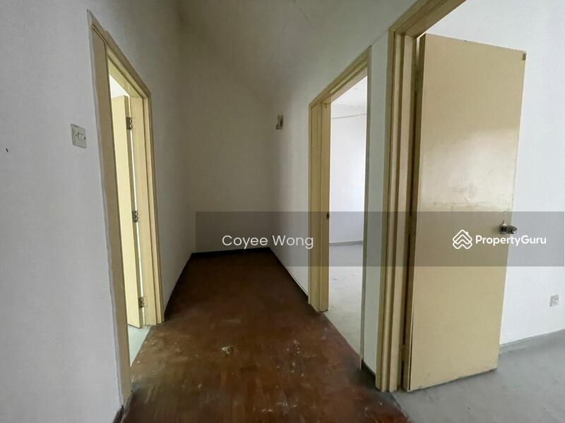 For Sale - Bandar Menjalara