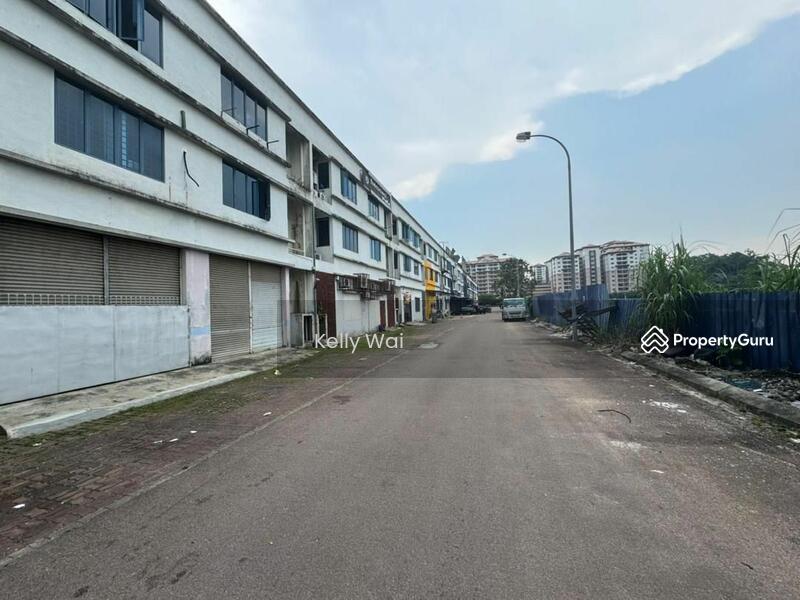 Untuk Dijual - Jalan Masai Jaya @ Plentong 3 Storey Shoplot For Sale