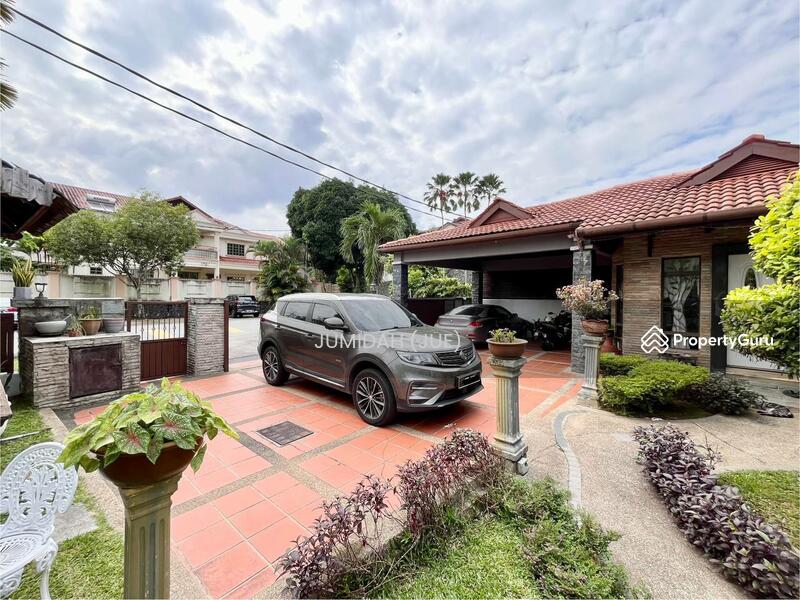 2 Storey Semi-D D’Puncak Ukay Perdana 68000 Ampang FACING OPENFULLY RENOVATED