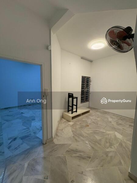 Untuk Dijual - Townhouse at Alam Damai